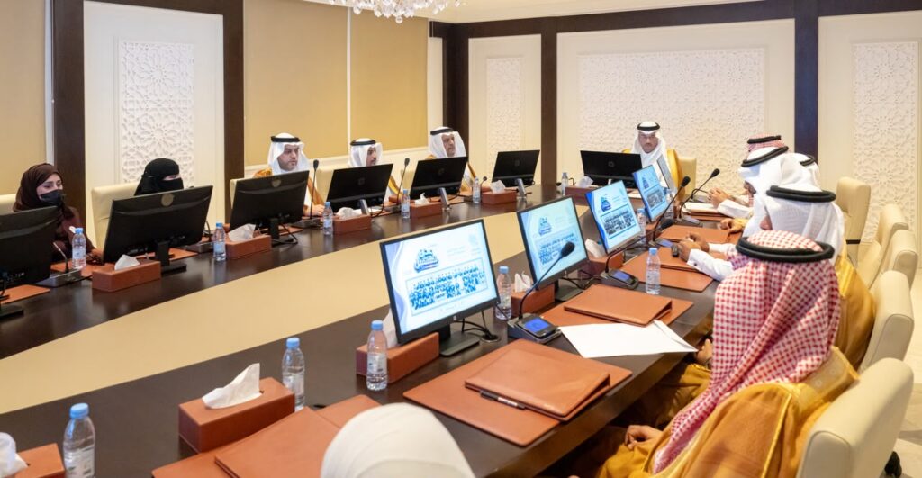 محافظ الأحساء يطّلع على البرامج الصيفية لجمعية بصمات.. ويؤكد: نموذجًا في الاستثمار