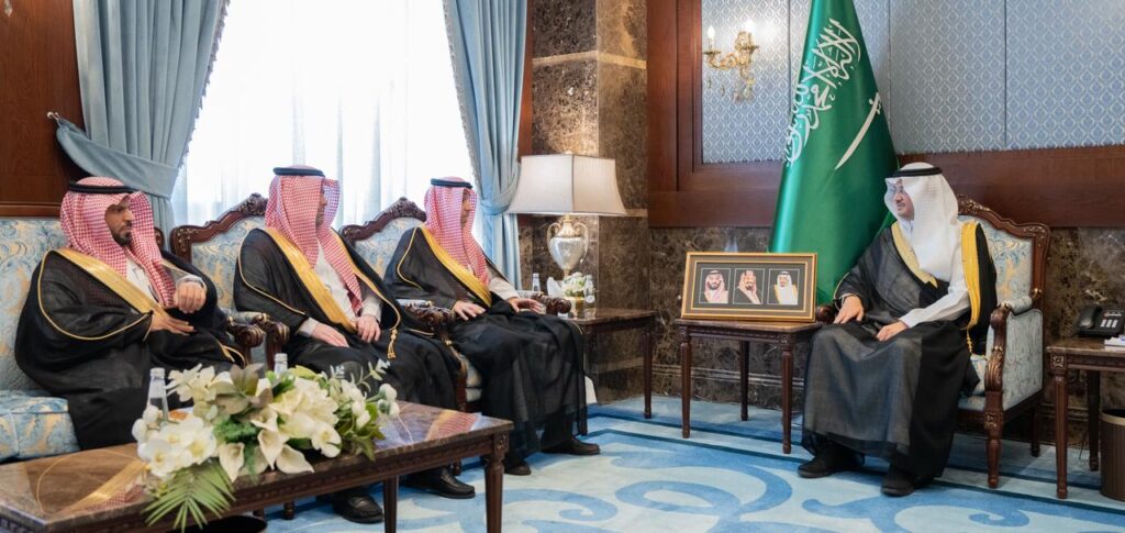 محافظ الأحساء يستقبل الرئيس التنفيذي لشركة زين السعودية