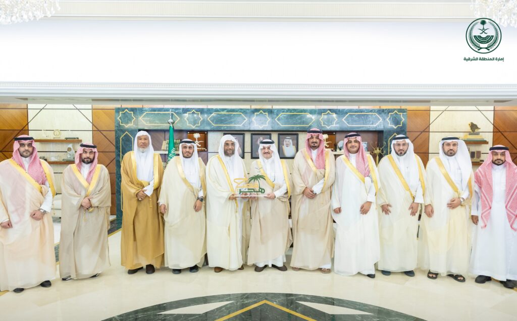 أمير الشرقية يستقبل رئيس جمعية قبس.. ويشيد بدور “فصيح هجر” في تنمية مهارات طلاب الأحساء