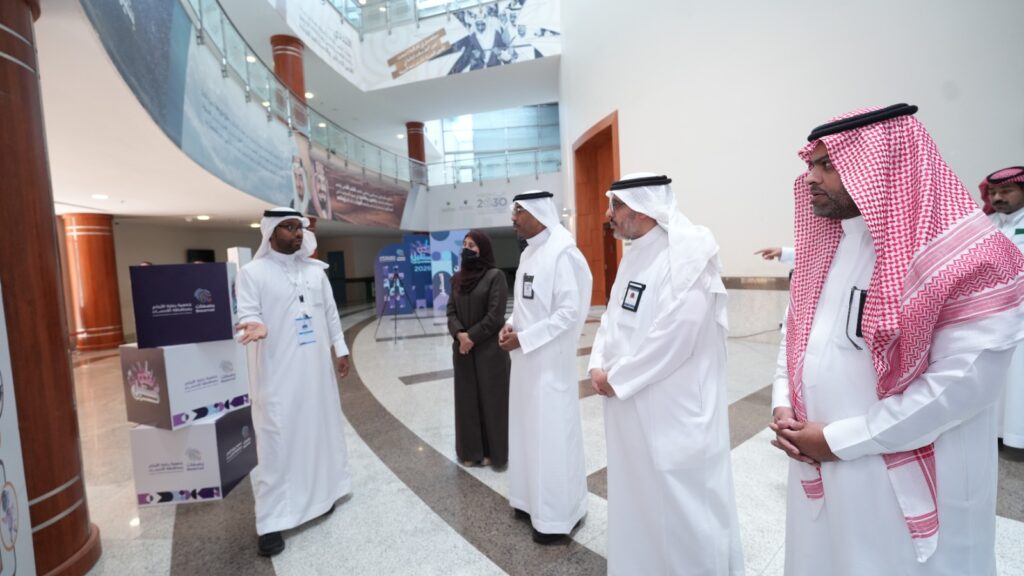 مدير تعليم الأحساء يطلع على المسارات الإثرائية لـ«بصمات مدن المستقبل 2026»