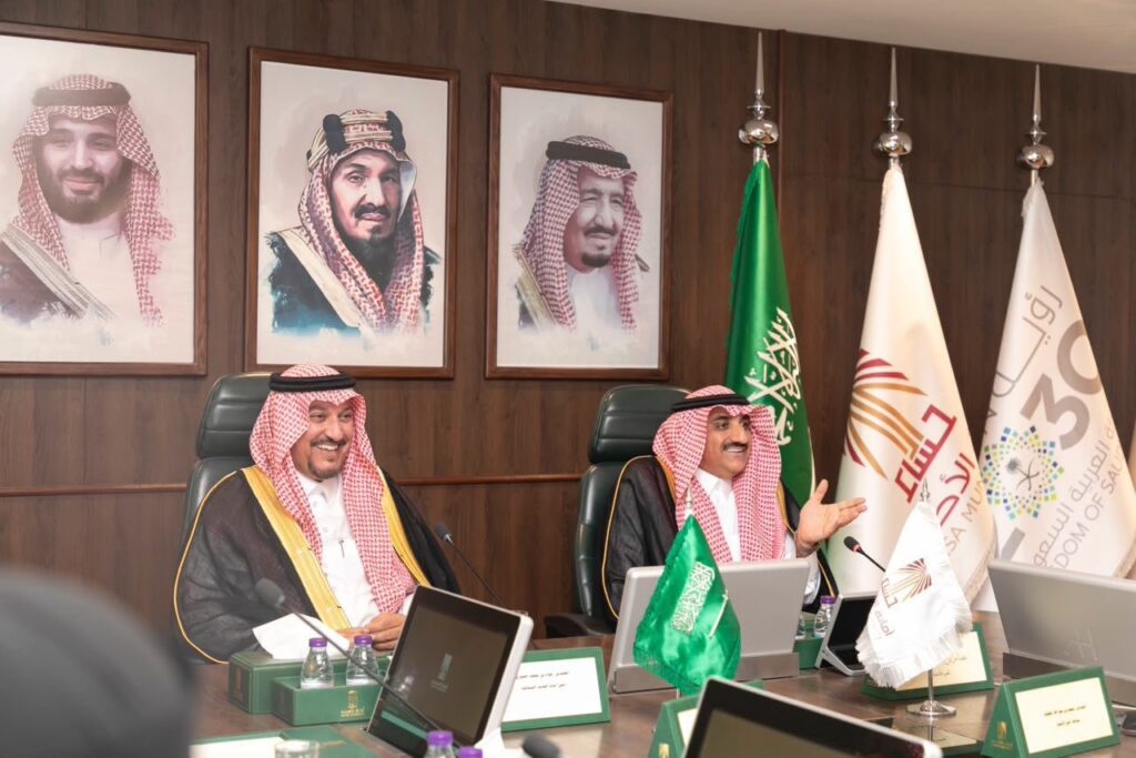 الأحساء تستعرض تجربتها البلدية أمام وفد أمانة الحدود الشمالية