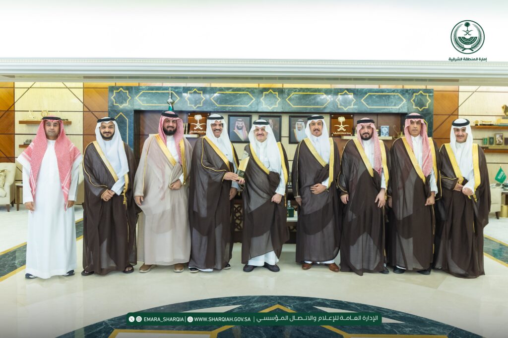 أمير الشرقية يستقبل رئيس وأعضاء مجلس إدارة غرفة حفر الباطن
