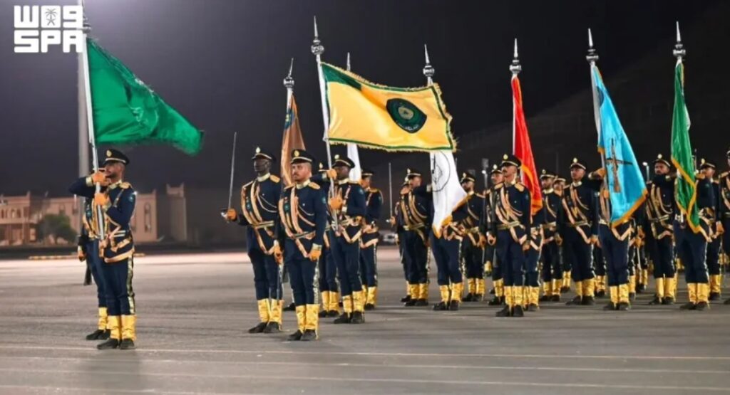 تخريج 2.298 فردًا من الدورتين التأهيليتين للفرد الأساسي وأعمال الدفاع المدني بالشرقية وعدد من المناطق