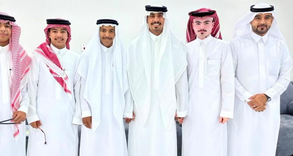 أسرة الهزاع بالعيون تحتفل بعقد قران ابنها “جاسم”
