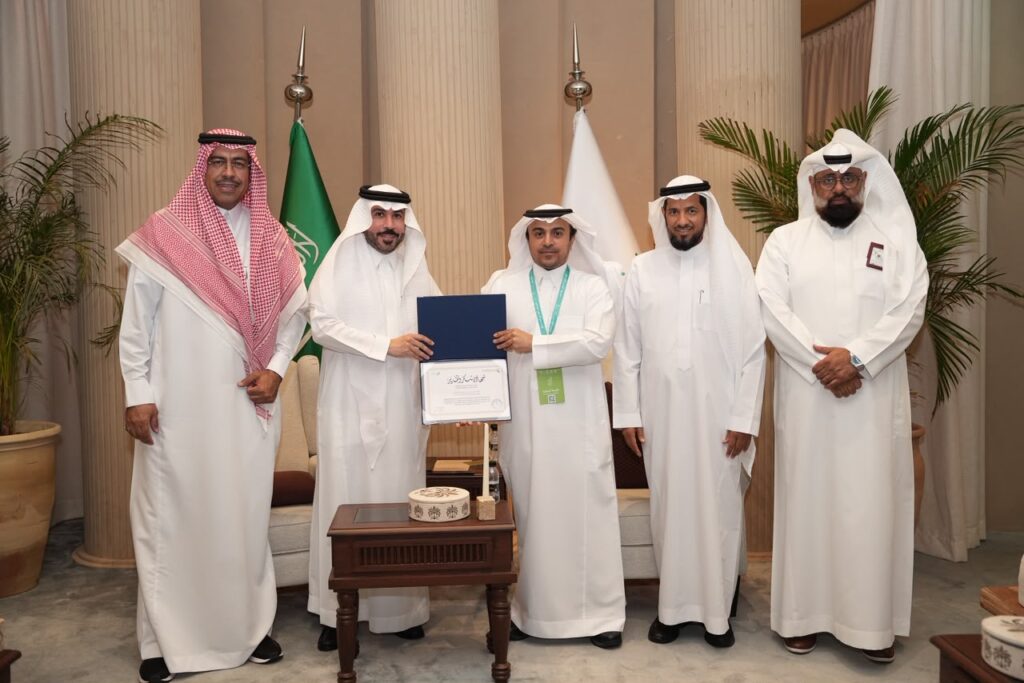 شريك إعلامي.. جمعية درر تستعرض برامجها ومنجزاتها أمام أمين عام غرفة الأحساء