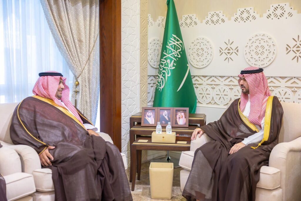 نائب أمير الشرقية يؤكد أهمية تطوير القطاع السياحي والاستفادة من مقومات المنطقة