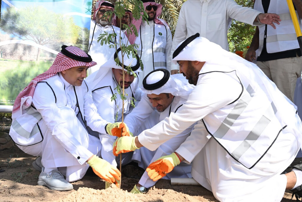 بيئة الأحساء تدشّن موسم التشجير الوطني 2026 لتعزيز الغطاء النباتي