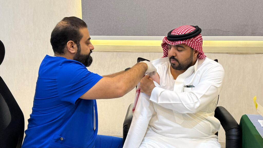 «بيئة الأحساء» تطلق حملة للتطعيم ضد الإنفلونزا الموسمية استعدادًا للشتاء