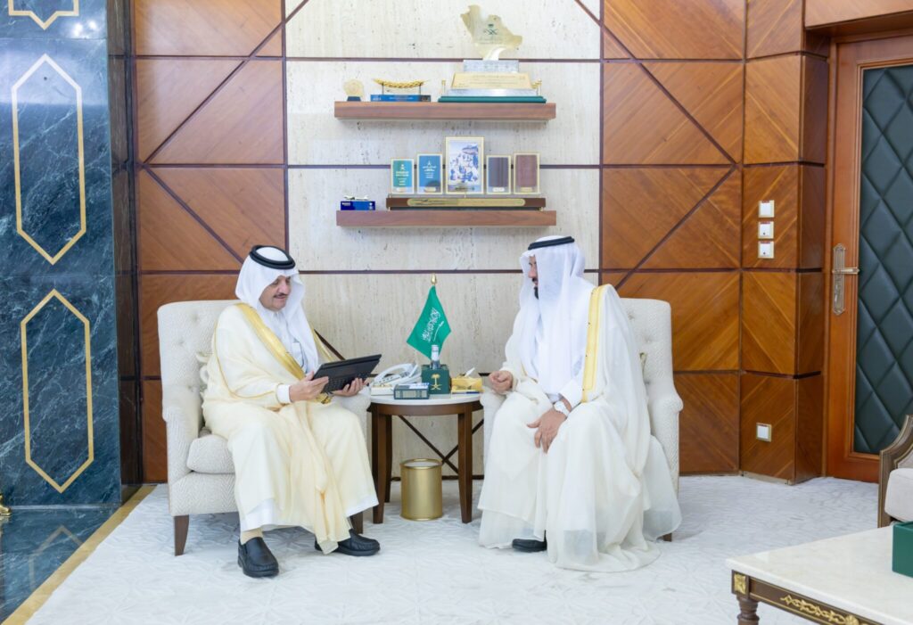 أمير الشرقية يدشّن البرنامج الدعوي “البناء العقدي” لترسيخ الوسطية والاعتدال