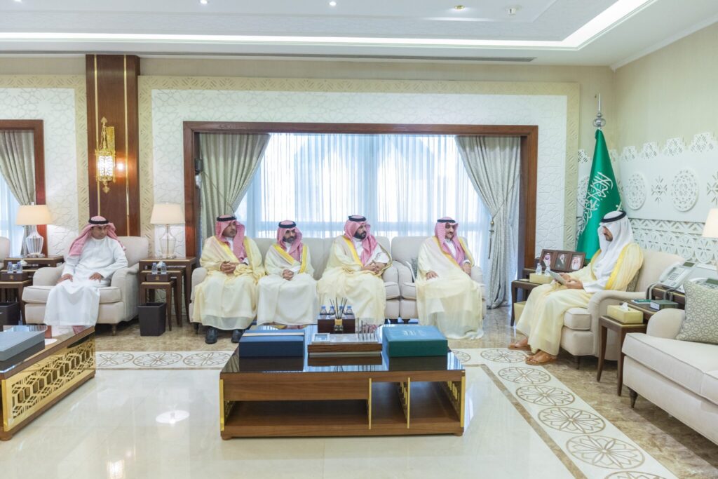 نائب أمير الشرقية يطلع على أبرز مشاريع ومبادرات أمانة الأحساء خلال 2026
