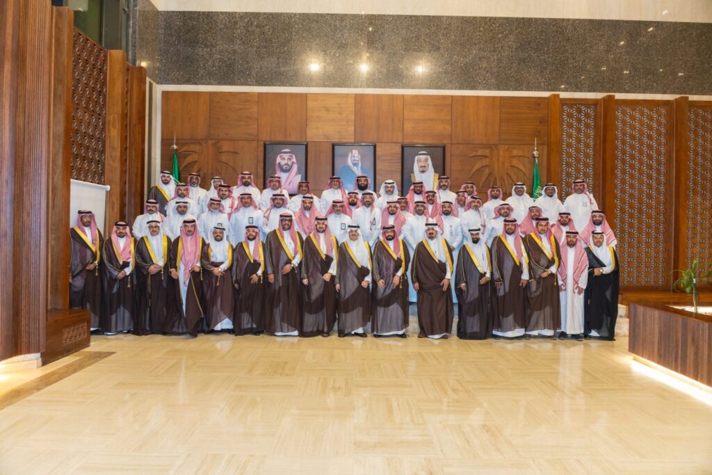 أمير الشرقية يطّلع على جهود فرع وزارة البيئة والمياه والزراعة بالمنطقة