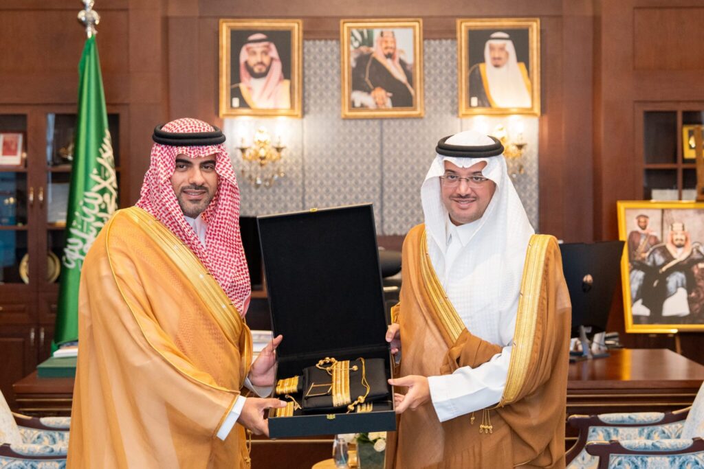 محافظ الأحساء يستقبل الرئيس التنفيذي للهيئة العامة للعقار