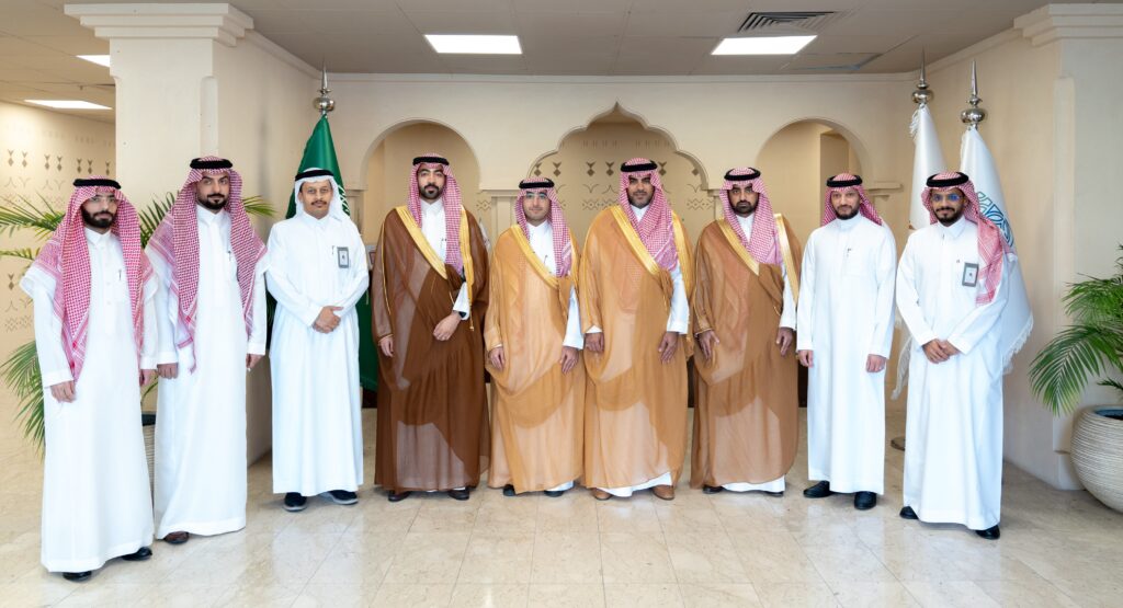 الرئيس التنفيذي للهيئة العامة للعقار يطلع على موجهات عمارة واحات الأحساء