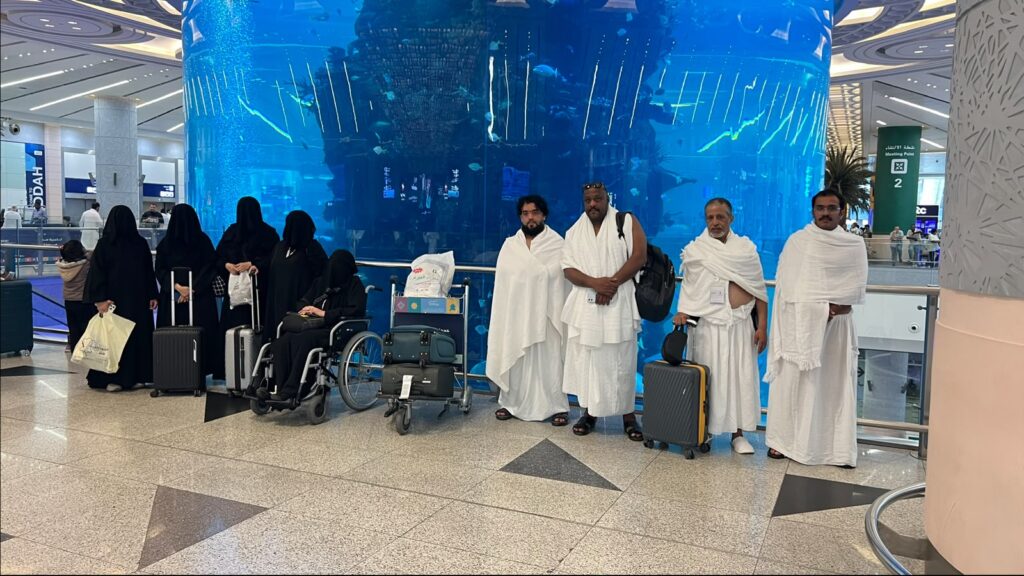بدعم «العجيمي الخيرية».. جمعية السرطان السعودية تسيّر رحلة عمرة لمستفيديها